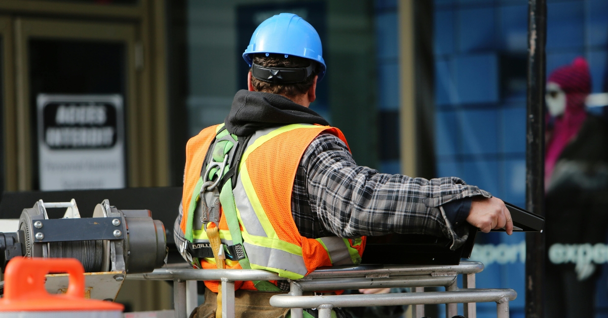 Construction worker 1200