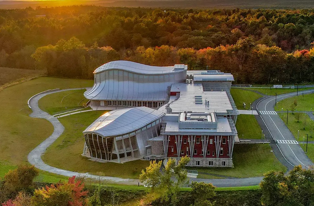 Groton Hill Music Center 3